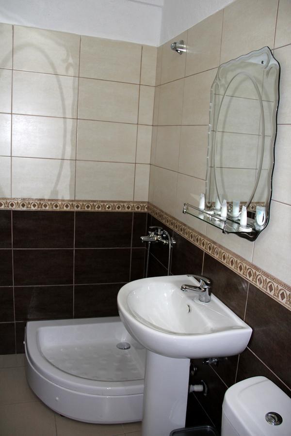 Korca City Rooms Korce Exterior foto